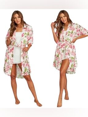 Show Me Your Mumu Anthropologie Brand Floral Robe Size 0
